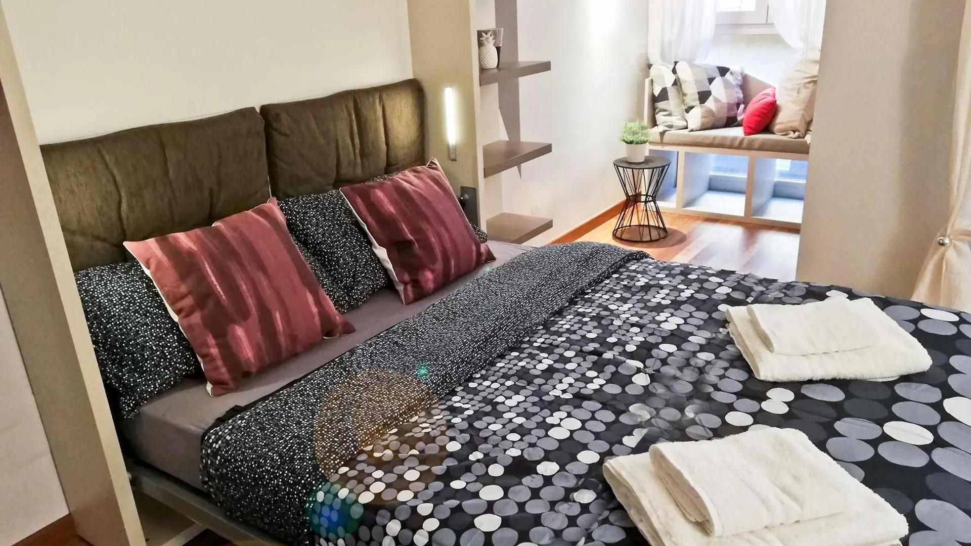 Apartmán Foro Buonaparte - Red Suite Castello Sforzesco Milán