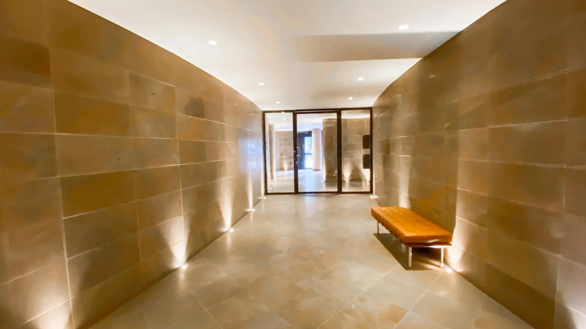 Foro Buonaparte - Red Suite Castello Sforzesco Milano